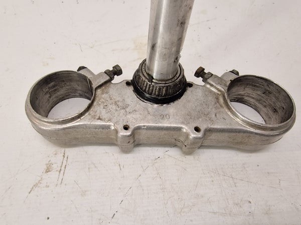 Bot.Triple Clamp X=20Mm/D=57Mm (KTM SX360 1996) 58301032144