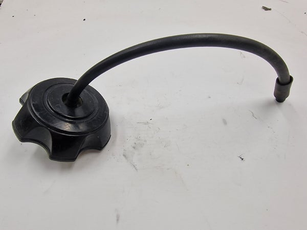 CAP ASSY., FUEL TANK (Honda CRF250 2004) 17620-MEB-670