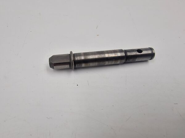 SHAFT, OIL PUMP (Honda CRF450 2002) 15111-MEB-670 15111-MEB-770