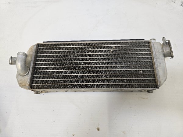 RADIATOR RIGHT 17 (KTM SXF250 2017) 50435008100 50435008200